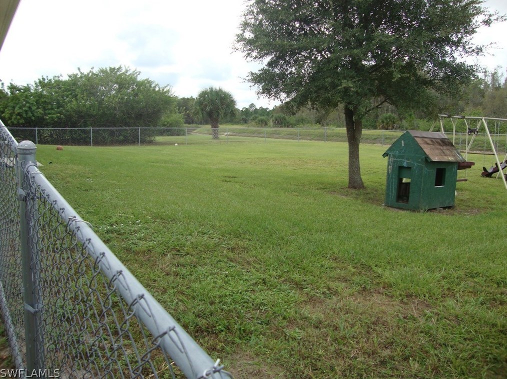 844 Neuse Ave, Fort Myers, FL 33913-7553