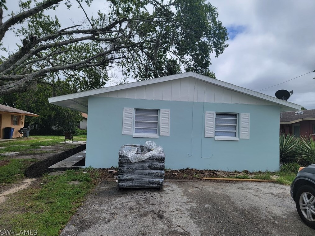5515 6th Ave, Fort Myers, FL 33907-2831