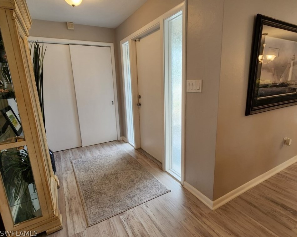 1445 Venetian Ct, Cape Coral, FL 33904-9765