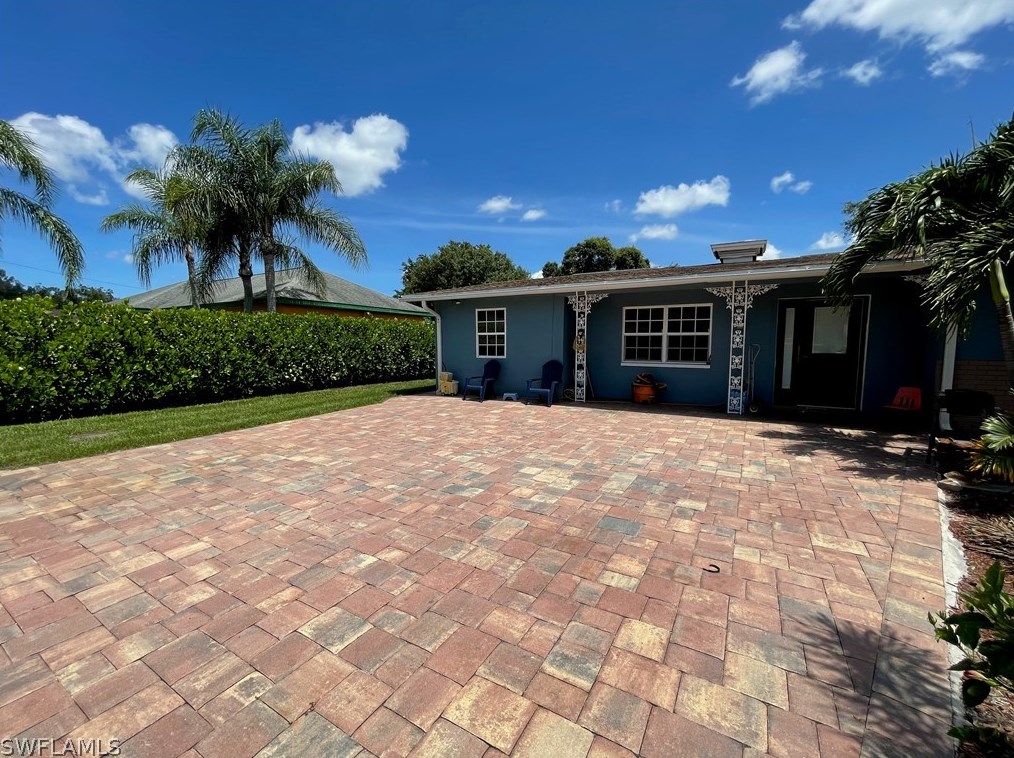 4155 Madison Ave, Fort Myers, FL 33916-1321