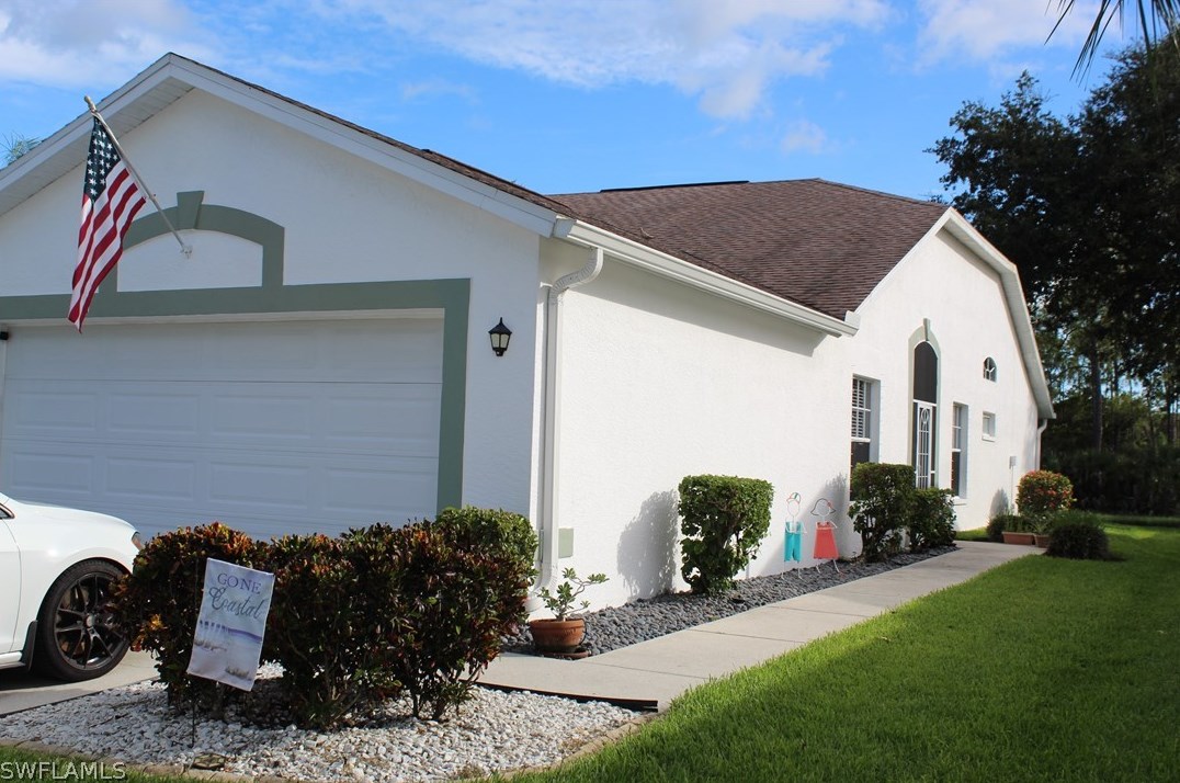 5257 Whitten Dr #70, Naples, FL 34104