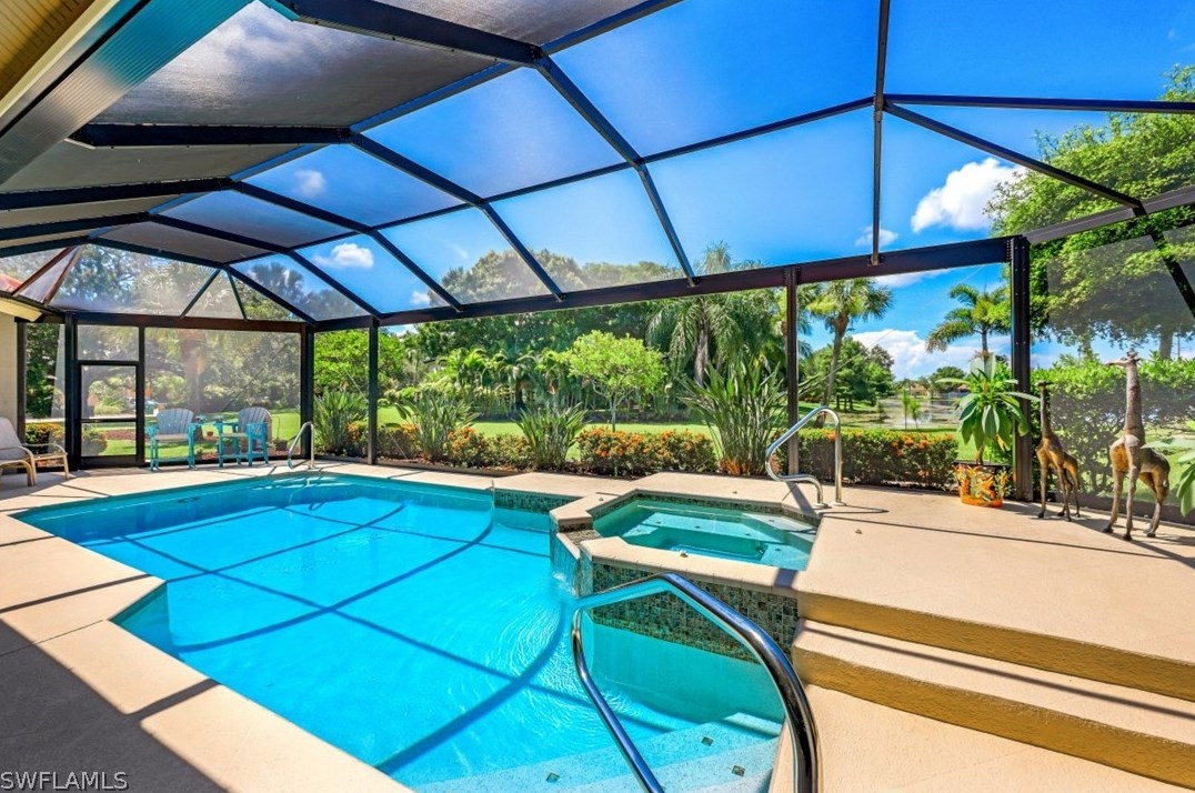 1906 Piccadilly Cir, Cape Coral, FL 33991-3163
