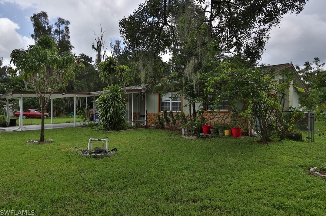 2802 Winona Dr, Fort Myers, FL 33917