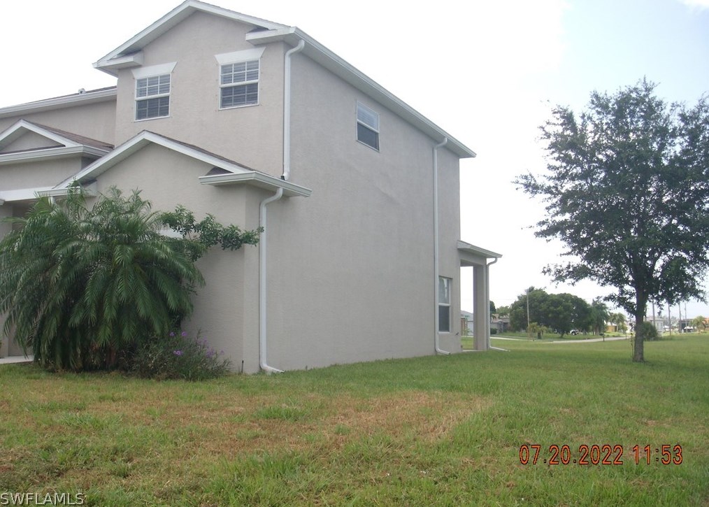 3300 15th Ln, Cape Coral, FL 33993-9208