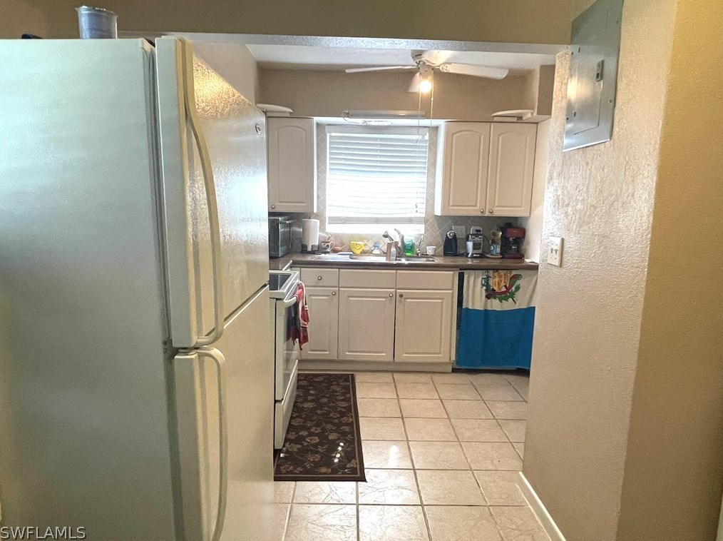 2980 Meadow Ave, Fort Myers, FL 33901-9549