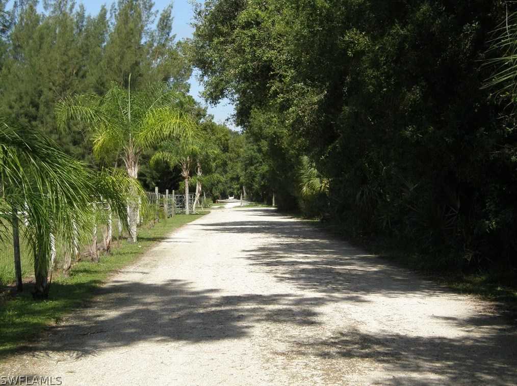 3941 E Double J Acres Rd, Labelle, FL 33935