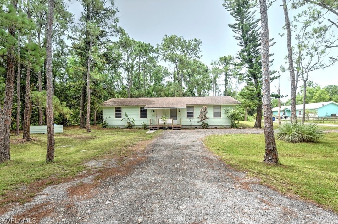 2184 Lakeville Dr, Fort Myers, FL 33917-6731