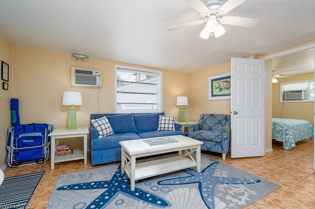 138-140 Delmar Ave, Fort Myers Beach, FL 33931