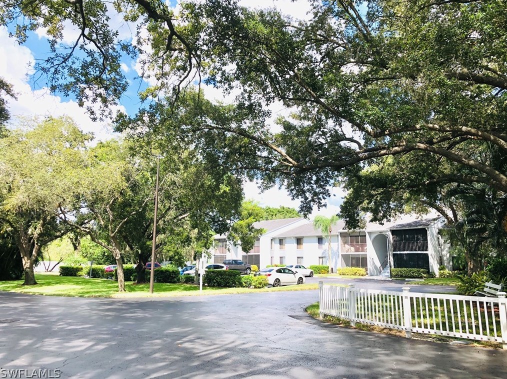 4641 Lakeside Club Blvd, Fort Myers, FL 33905-5333