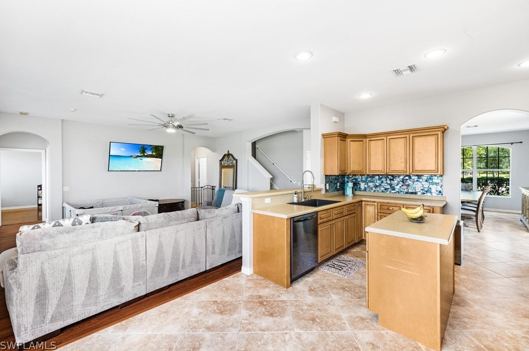 15500 Pricklegrass Ct, Alva FL  33920-4649 exterior