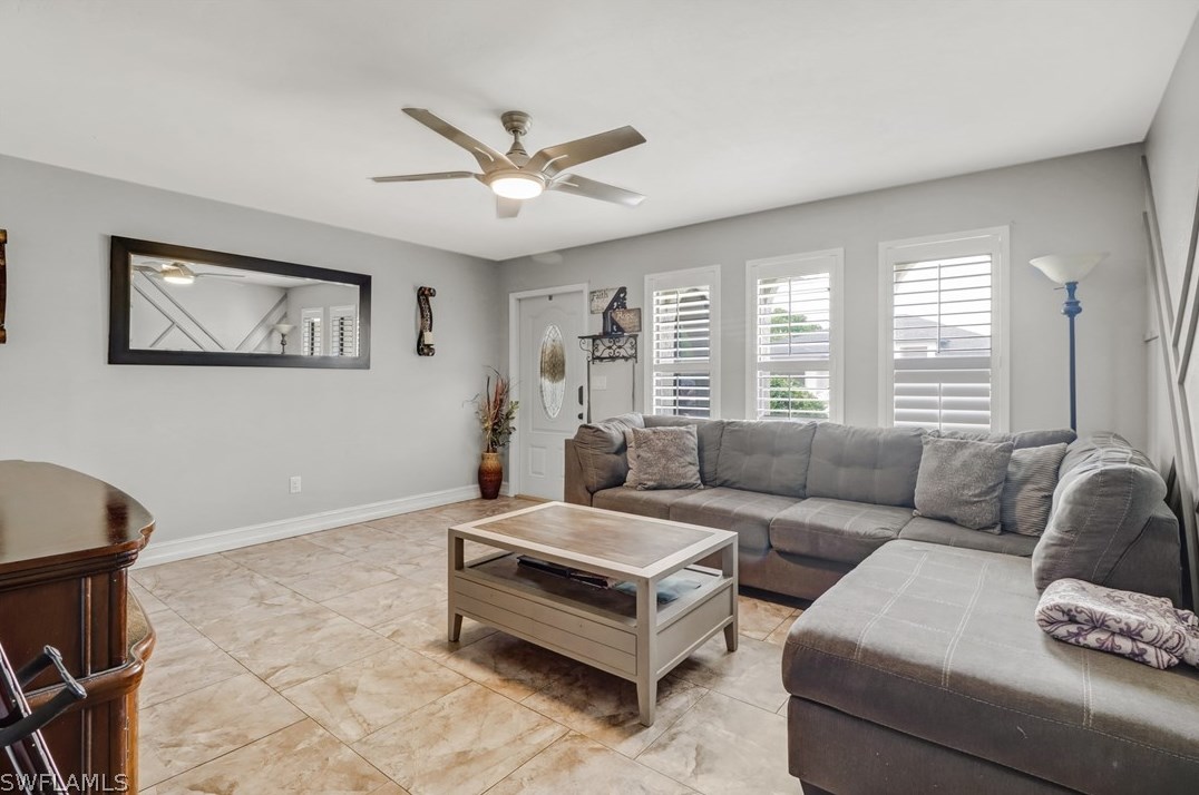 1434 31st Ter, Cape Coral, FL 33914-4281