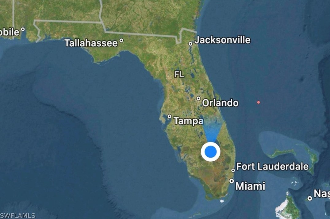 300 Avenida Del Rio, Clewiston FL  33440-2524 exterior