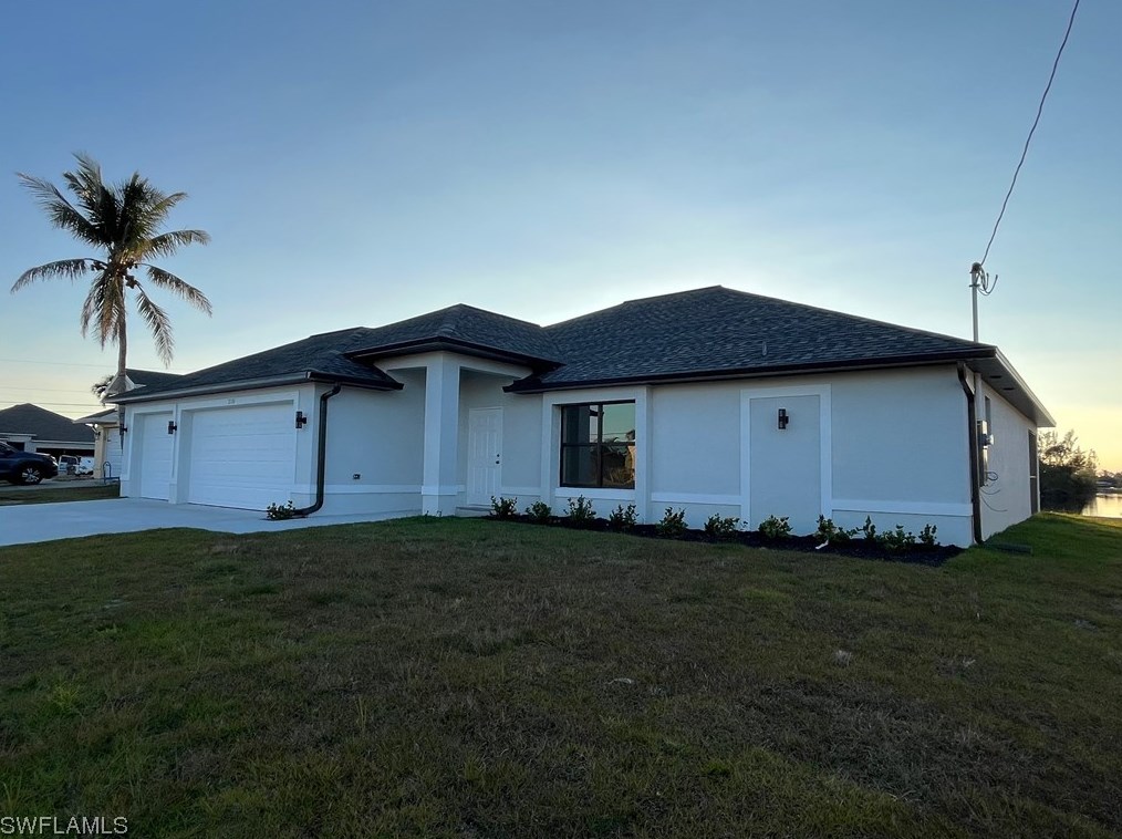 2124 1st Ave, Cape Coral, FL 33909-4226