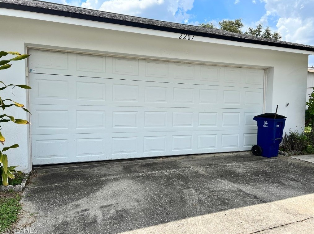 2207 Parkview Dr, Fort Myers, FL 33905-1703