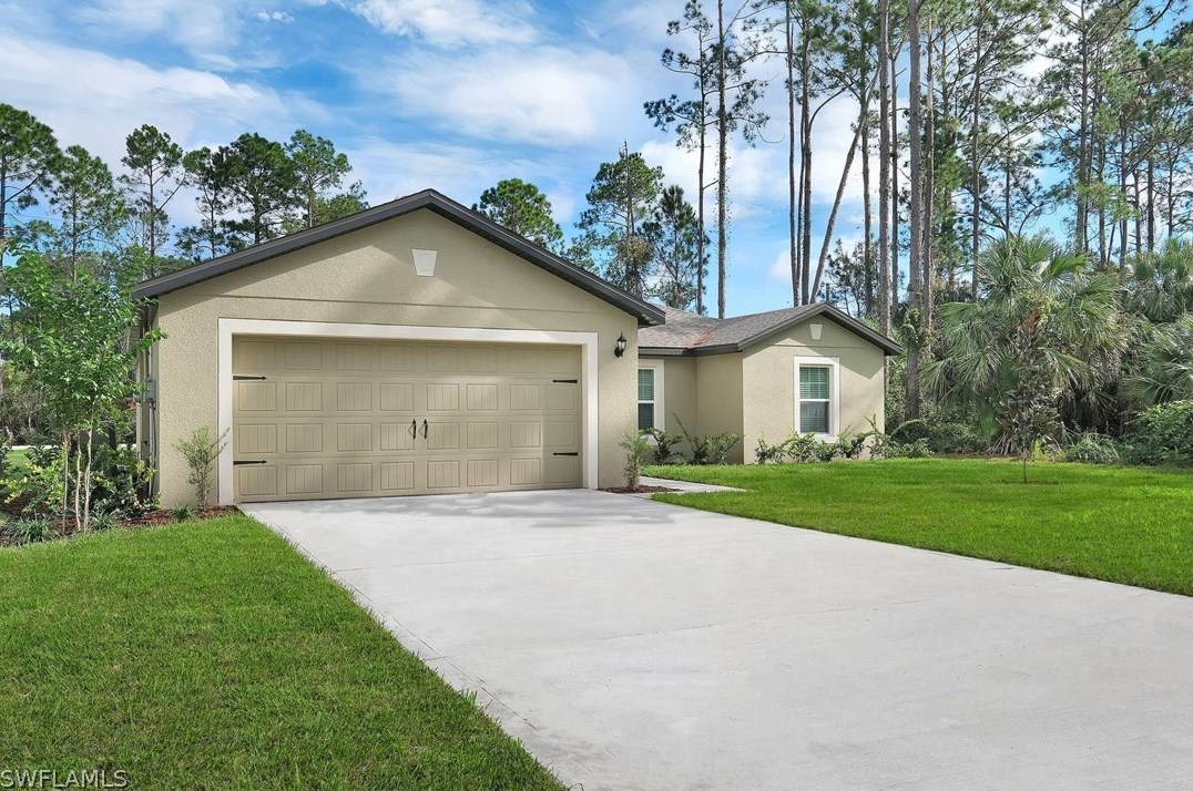 1528 36th St, Cape Coral, FL 33909-8417