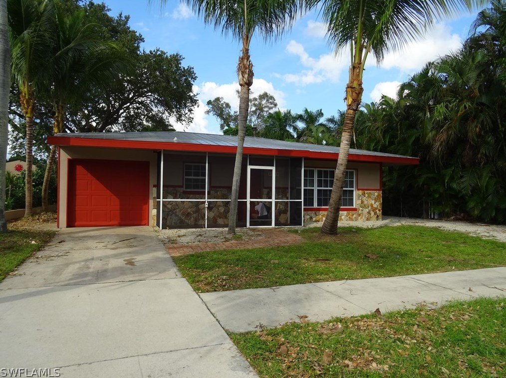 1341 Bradford Rd, Fort Myers, FL 33901-8803