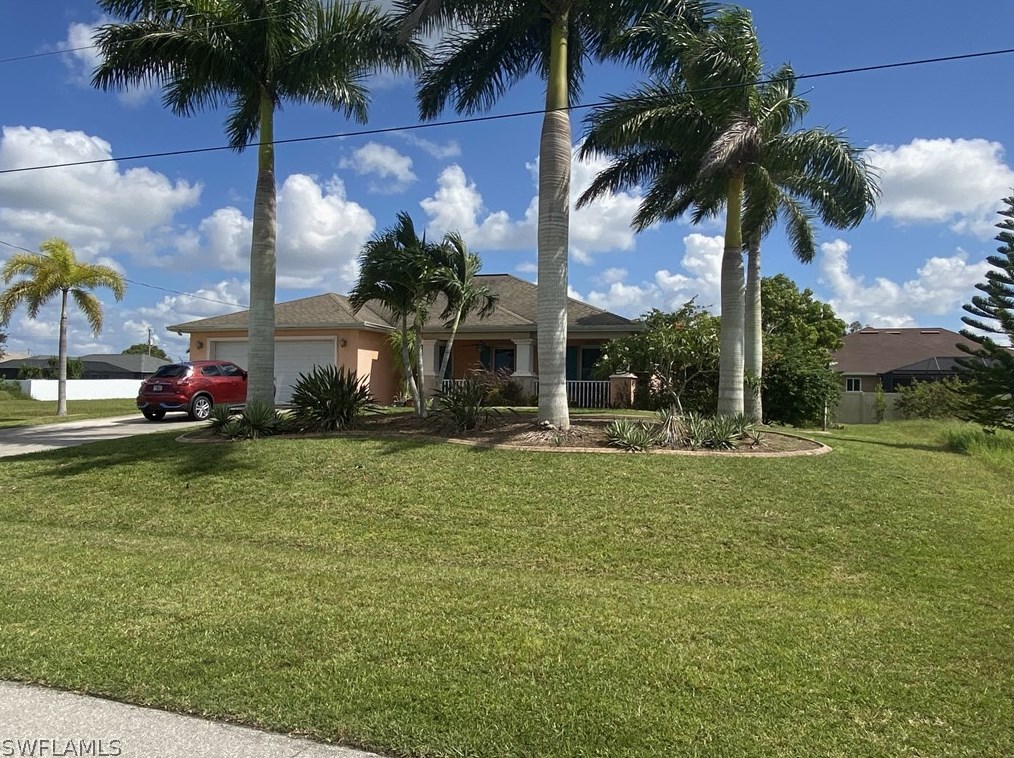 1016 17th St, Cape Coral, FL 33990-4548