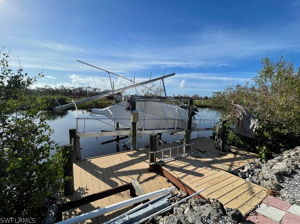 3785 Stabile Rd, Saint James City, FL 33956