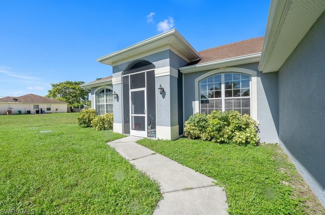 4416 15th Ave, Cape Coral, FL 33909-6140