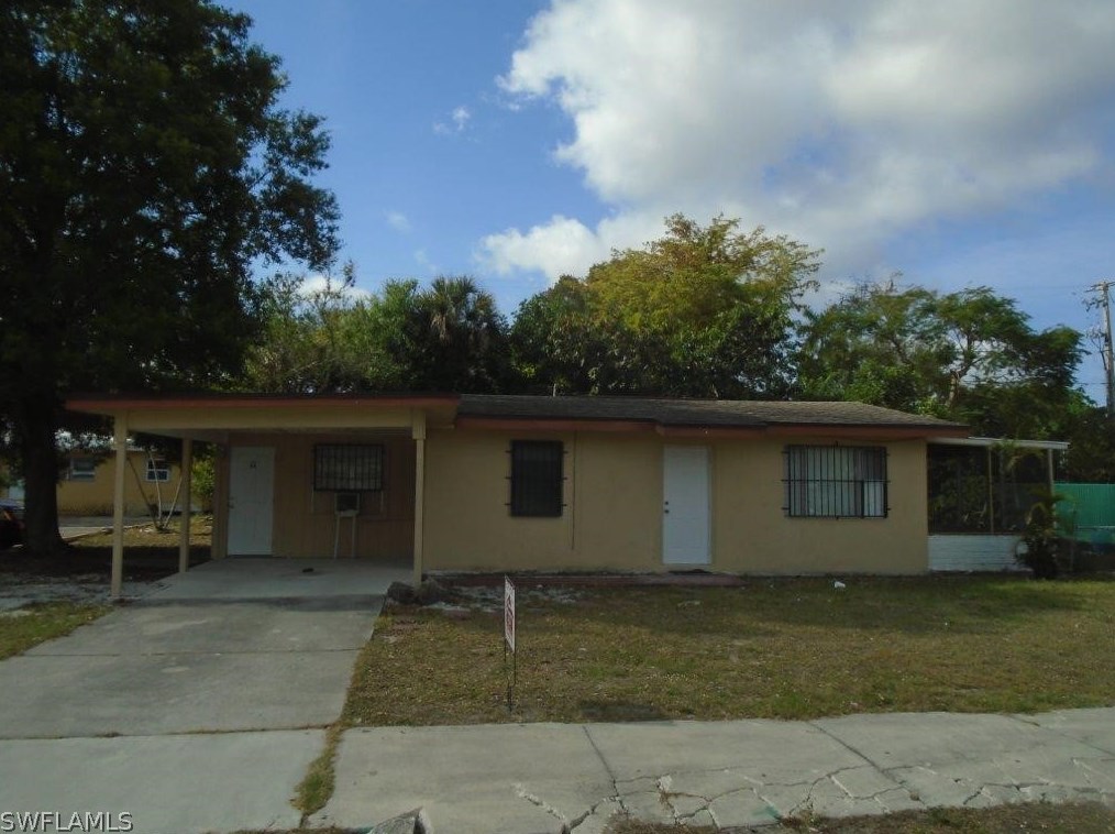 2038 Linhart Ave, Fort Myers, FL 33901-6100