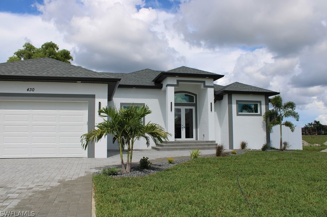430 31st Pl, Cape Coral, FL 33993-0070