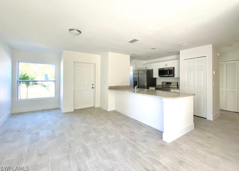3713 Bell St, Fort Myers, FL 33916-1203