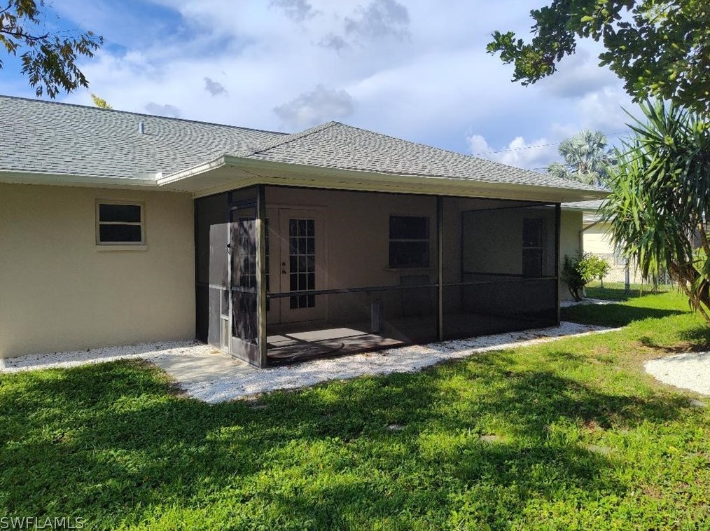 934 25th Ln, Cape Coral, FL 33904-2965