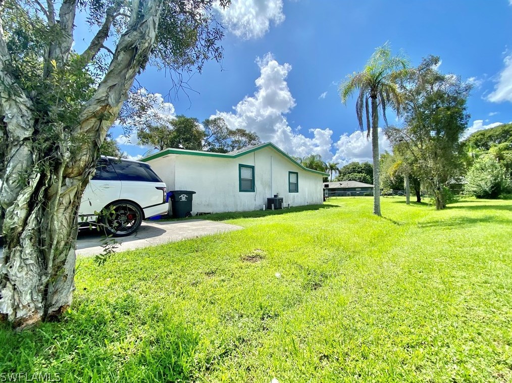 3328 Edison Ave, Fort Myers, FL 33916