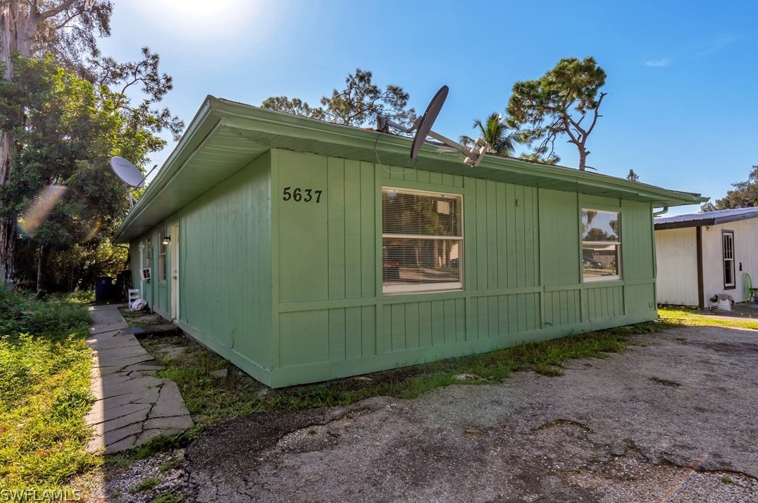 5637 5th Ave, Fort Myers, FL 33907-2911