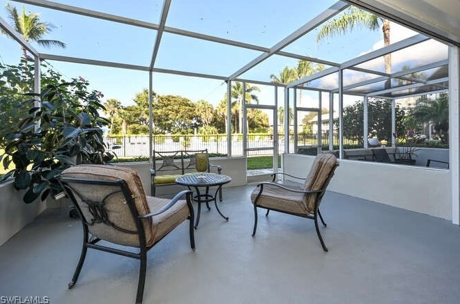 215 Cypress Way E #c2, Naples, FL 34110