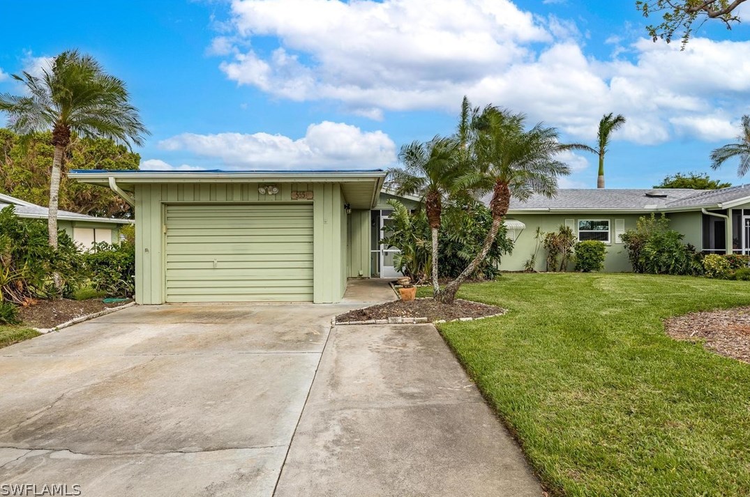 5559 Pendlewood Ln, Fort Myers, FL 33919-2742