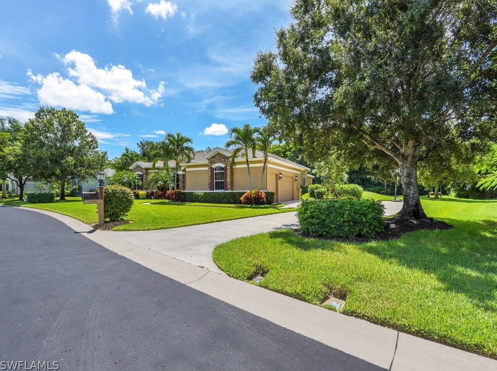 7630 Knightwing Cir, Fort Myers, FL 33912-7328