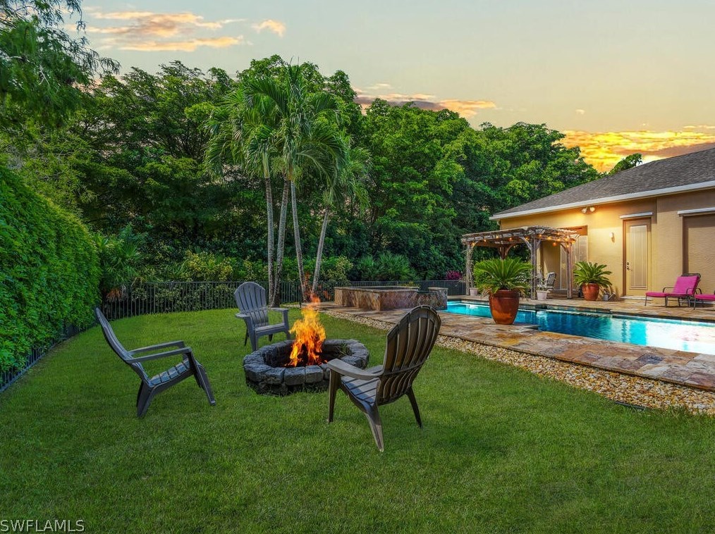 7630 Knightwing Cir, Fort Myers FL 33912-7332 exterior