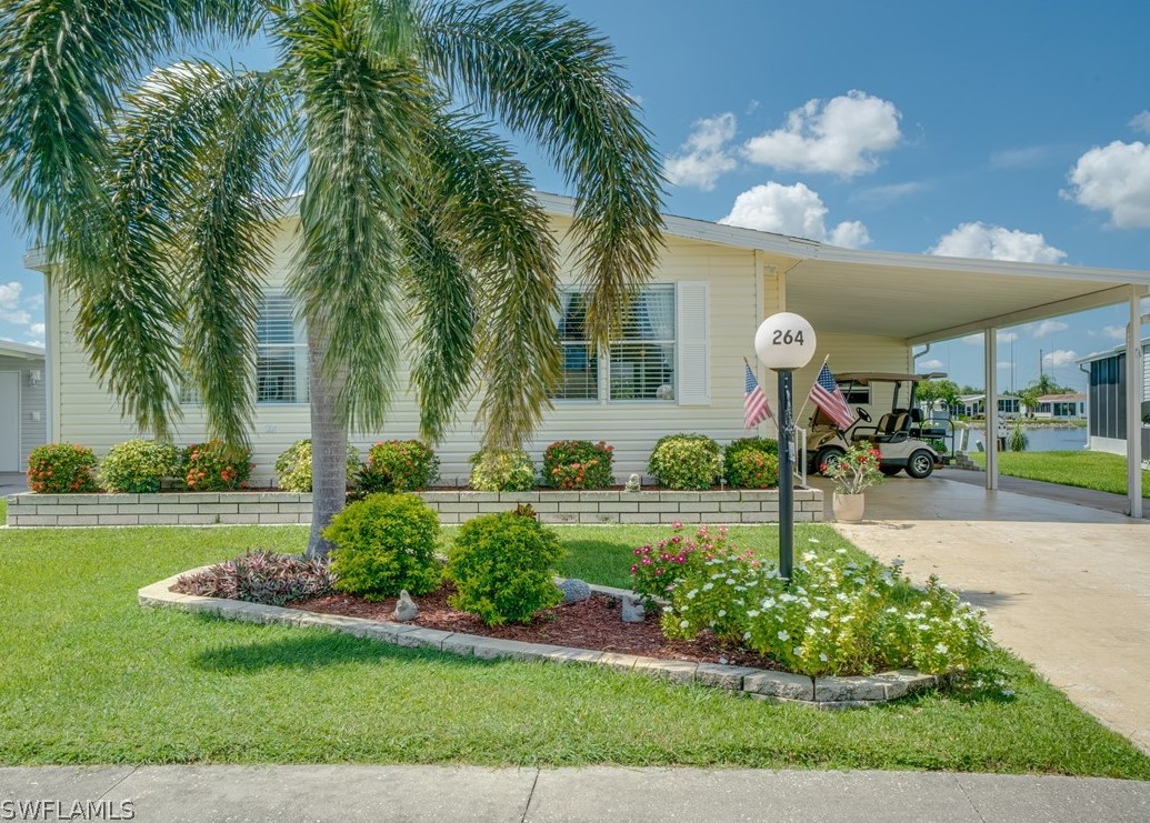 264 Lakeside Dr, Fort Myers, FL 33903-5652