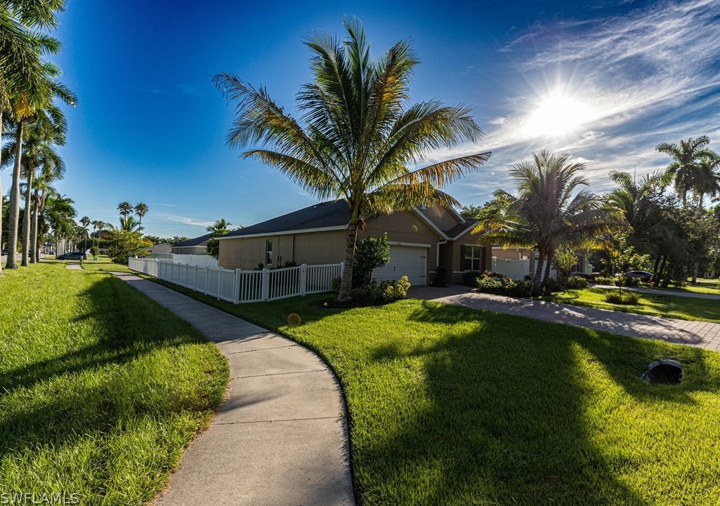 1401 Fountain Ave, Fort Myers, FL 33919-1706