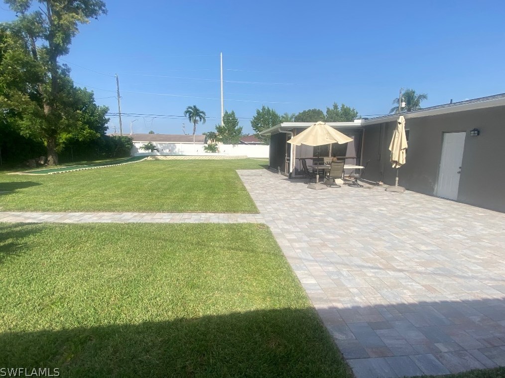 1541 42nd Ter, Cape Coral, FL 33904-7341