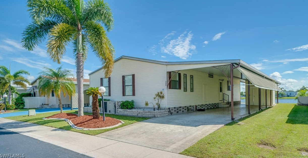 305 Dawn Dr, Fort Myers, FL 33903-5673