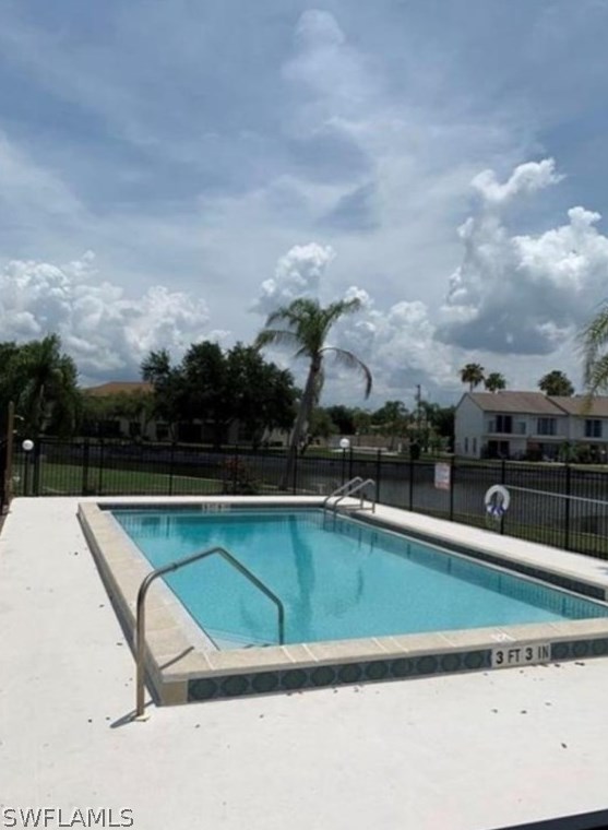 639 Se 13th Ave #118, Cape Coral, FL 33990