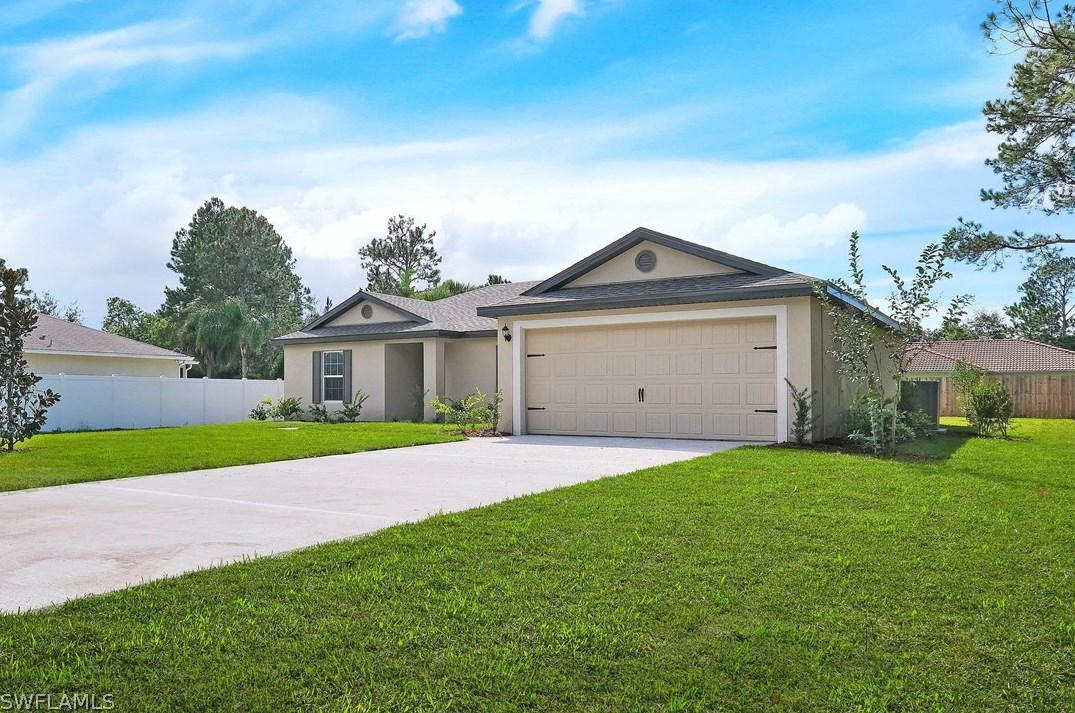 178 Blackstone Dr, Fort Myers, FL 33913-7168