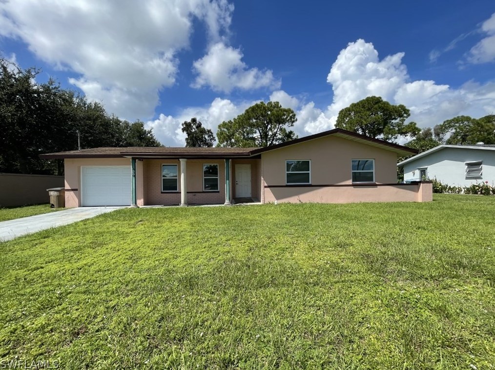 630 15th Ct, Cape Coral, FL 33909-2164