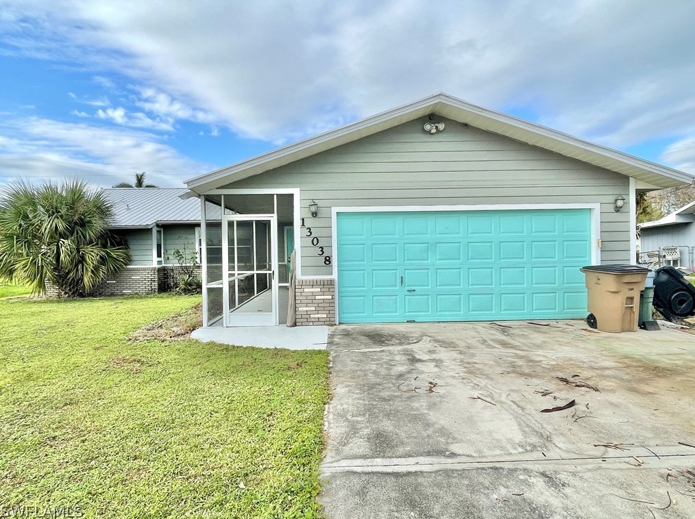 13038 Fourth St, Fort Myers, FL 33905-1923