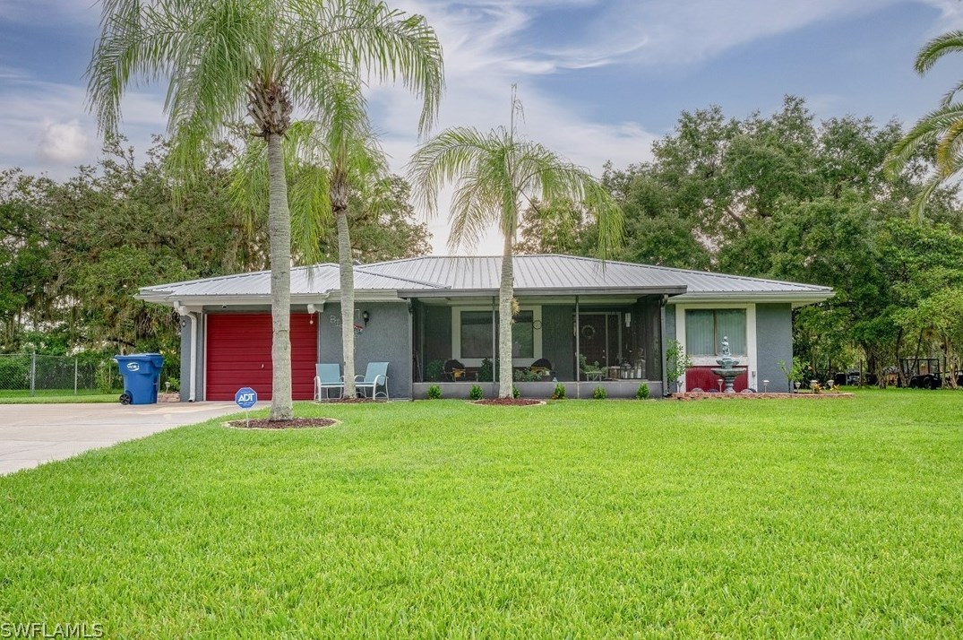 4017 Bishop Cir, Labelle, FL 33935-5426
