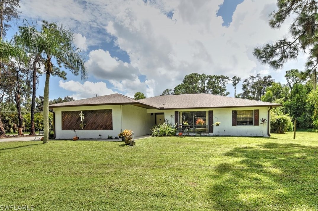 7450 Briarcliff Rd, Fort Myers, FL 33912-2360