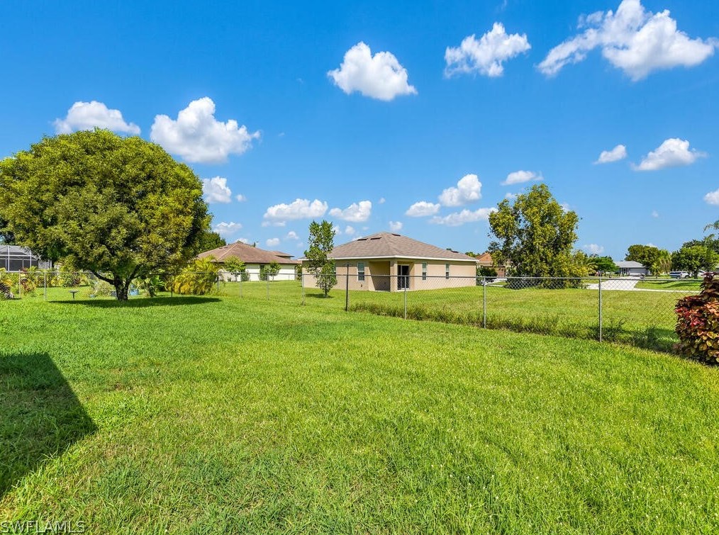 401 3rd Ter, Cape Coral FL  33990-1036 exterior