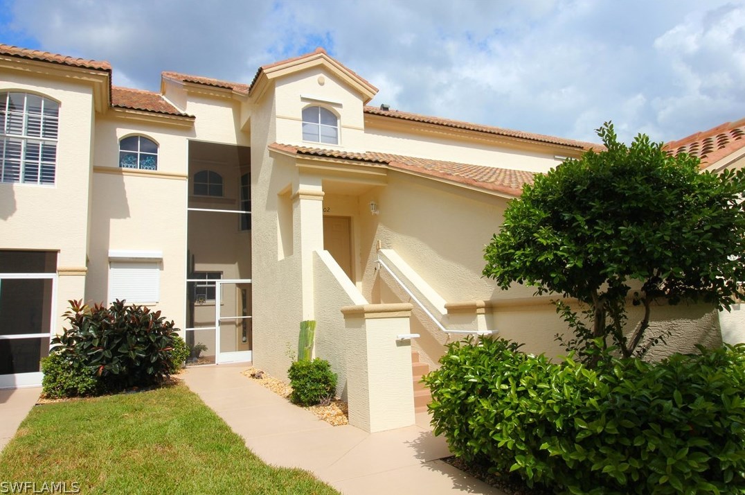 9270 Bayberry Bnd, Fort Myers, FL 33908-3683