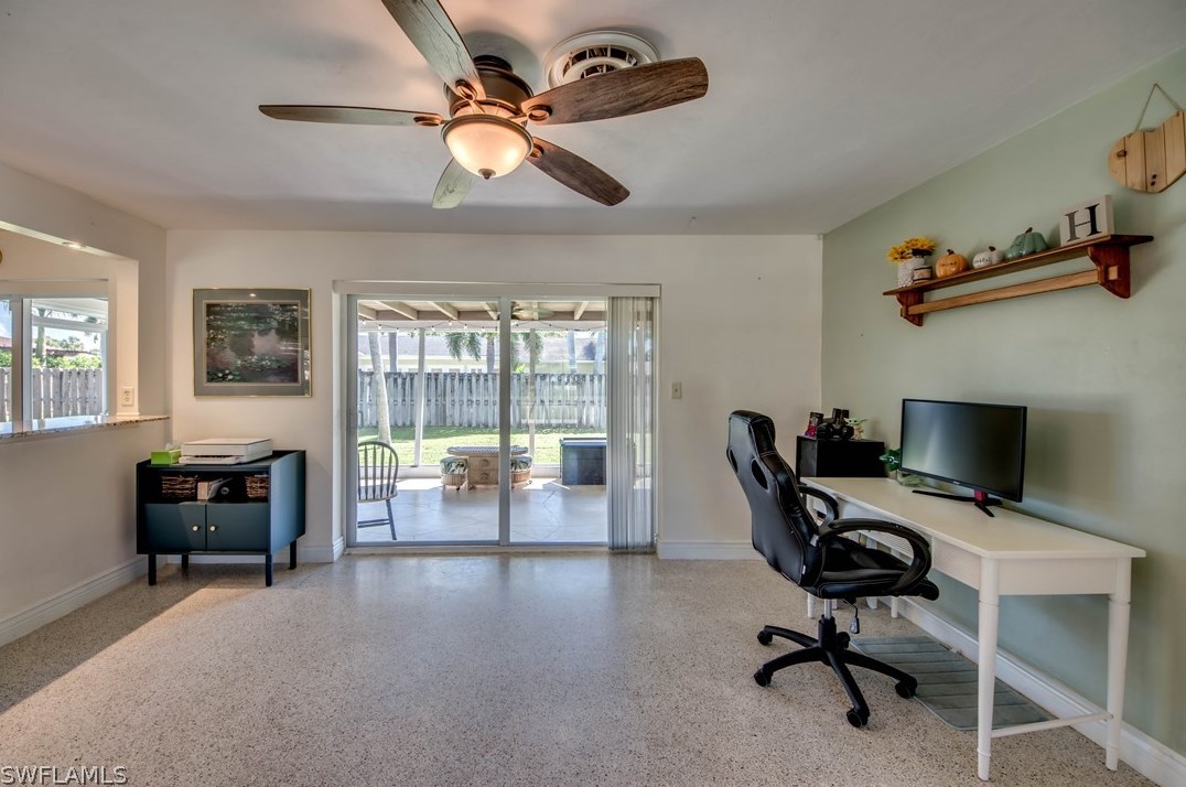 5027 Fairfield Dr, Fort Myers FL 33919-1908 exterior