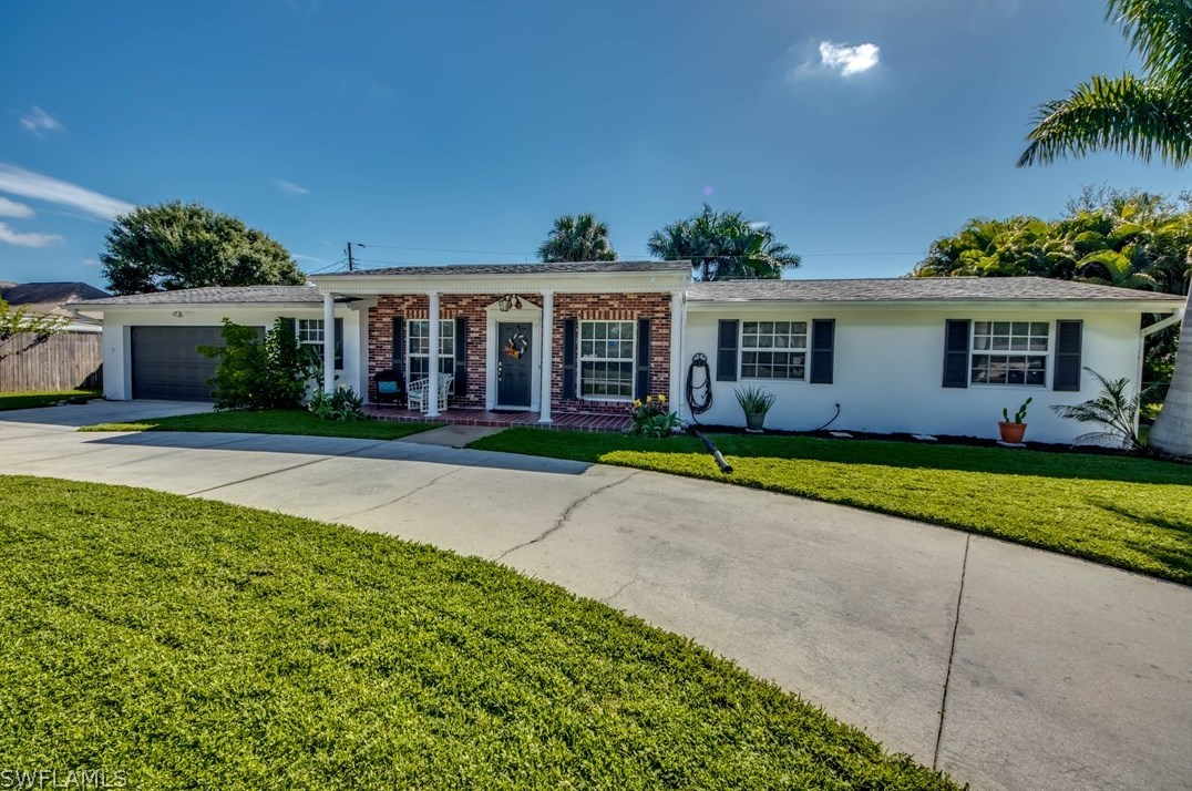 5027 Fairfield Dr, Fort Myers, FL 33919-1903
