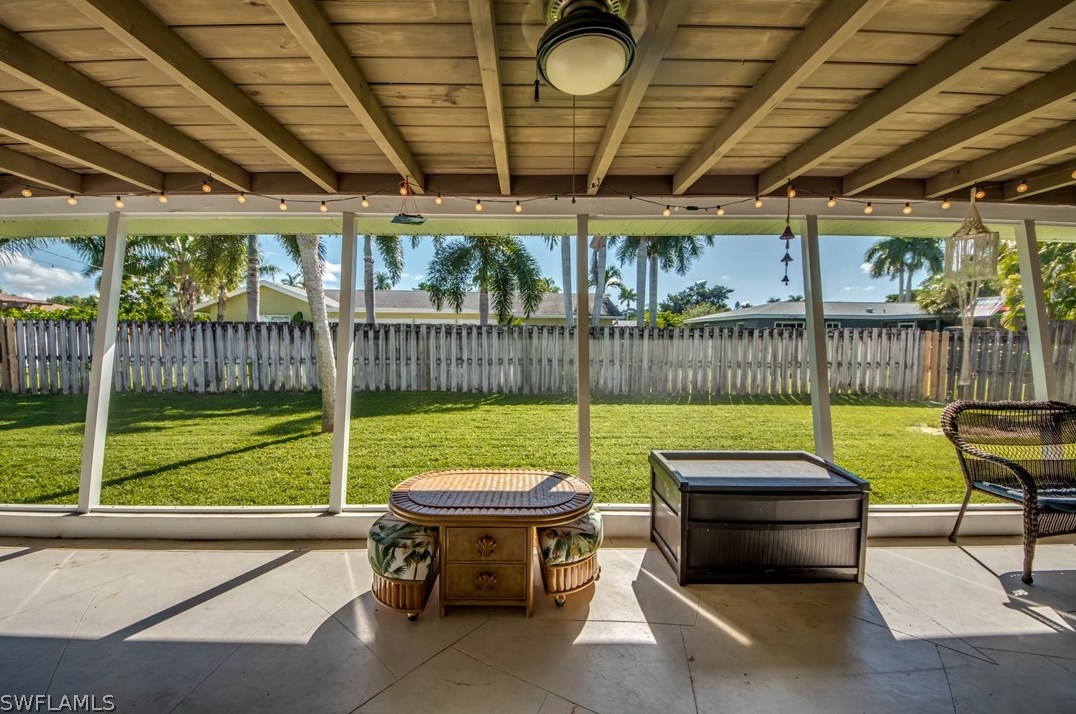 5027 Fairfield Dr, Fort Myers FL 33919-1908 exterior