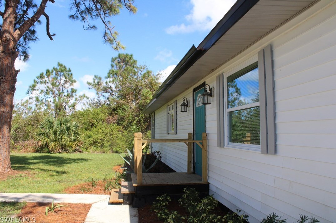 1610 Moore Ave, Lehigh Acres, FL 33972