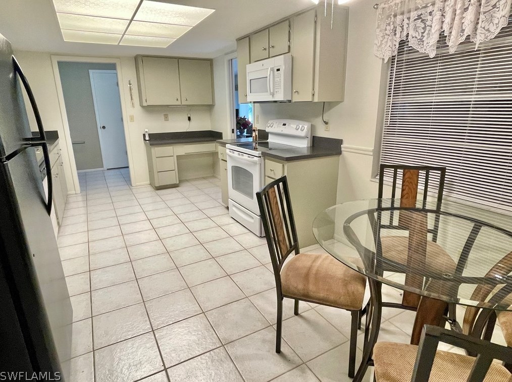 5593 Buring Ct, Fort Myers, FL 33919-2736